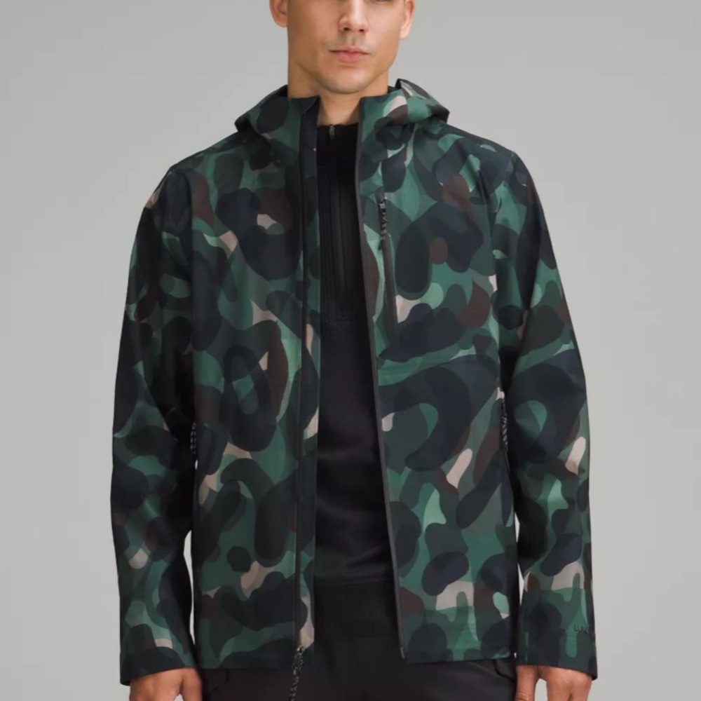 Lululemon City-to-Hike Waterproof Jacket 
Printed